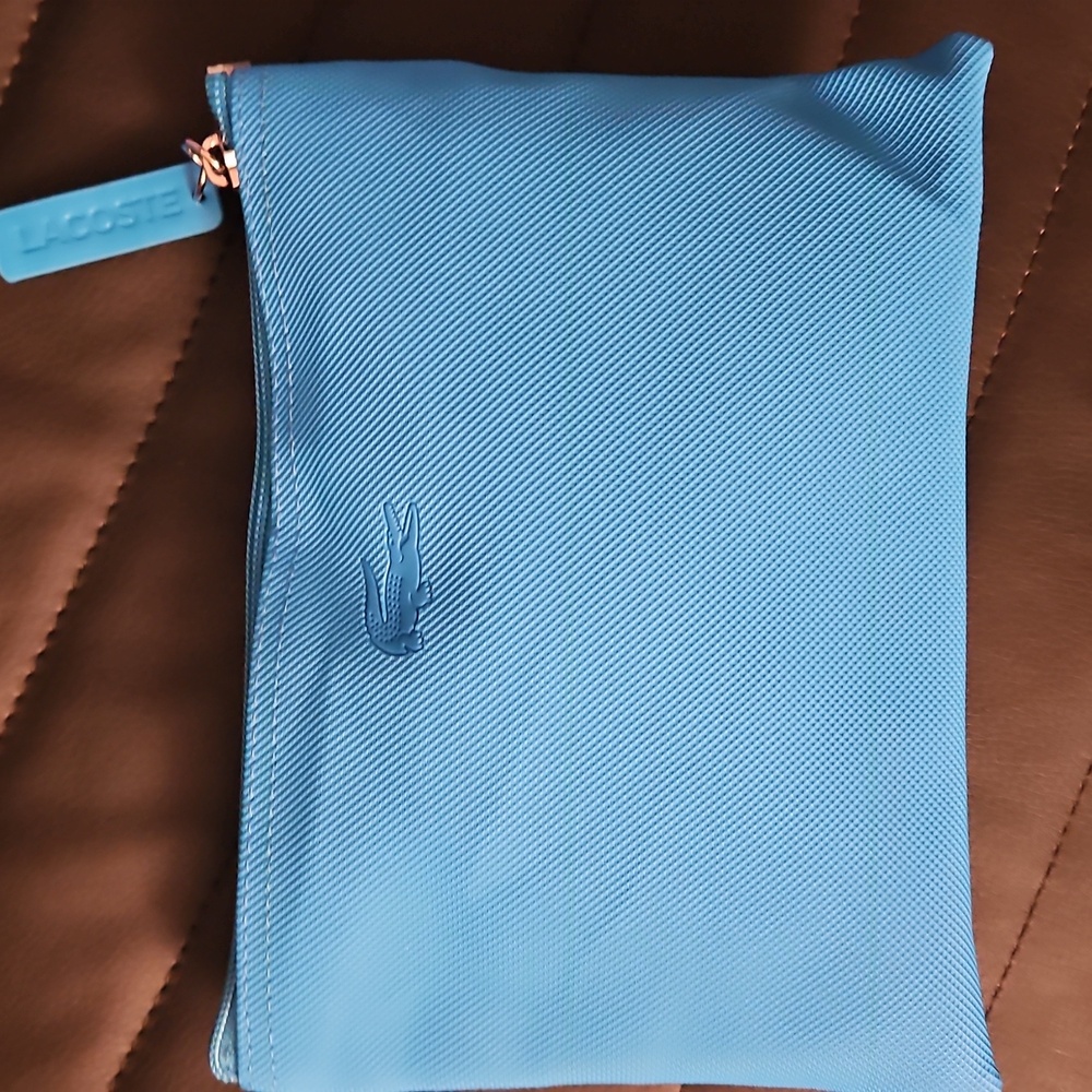 Lacoste Travel Kit.